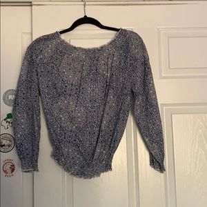 Off the shoulder cute shirt